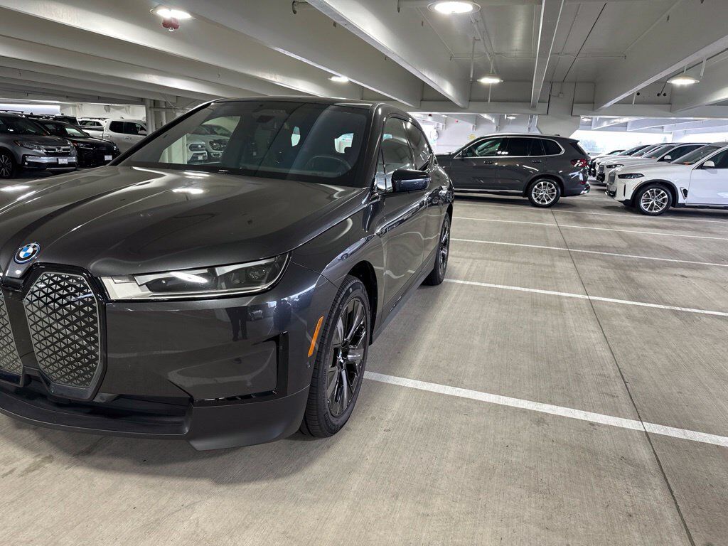 2024 BMW iX