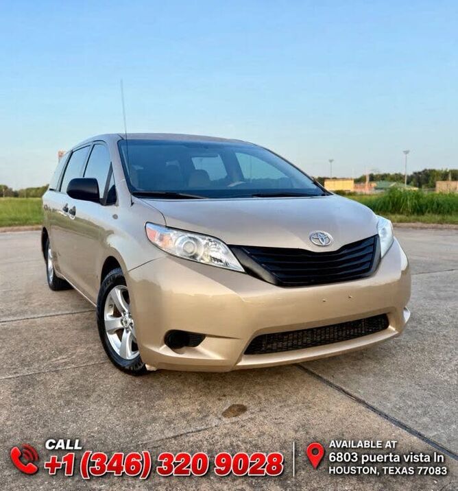 2011 TOYOTA Sienna
