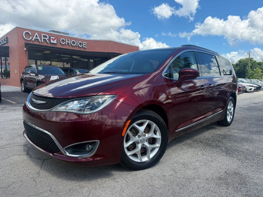 2017 CHRYSLER Pacifica