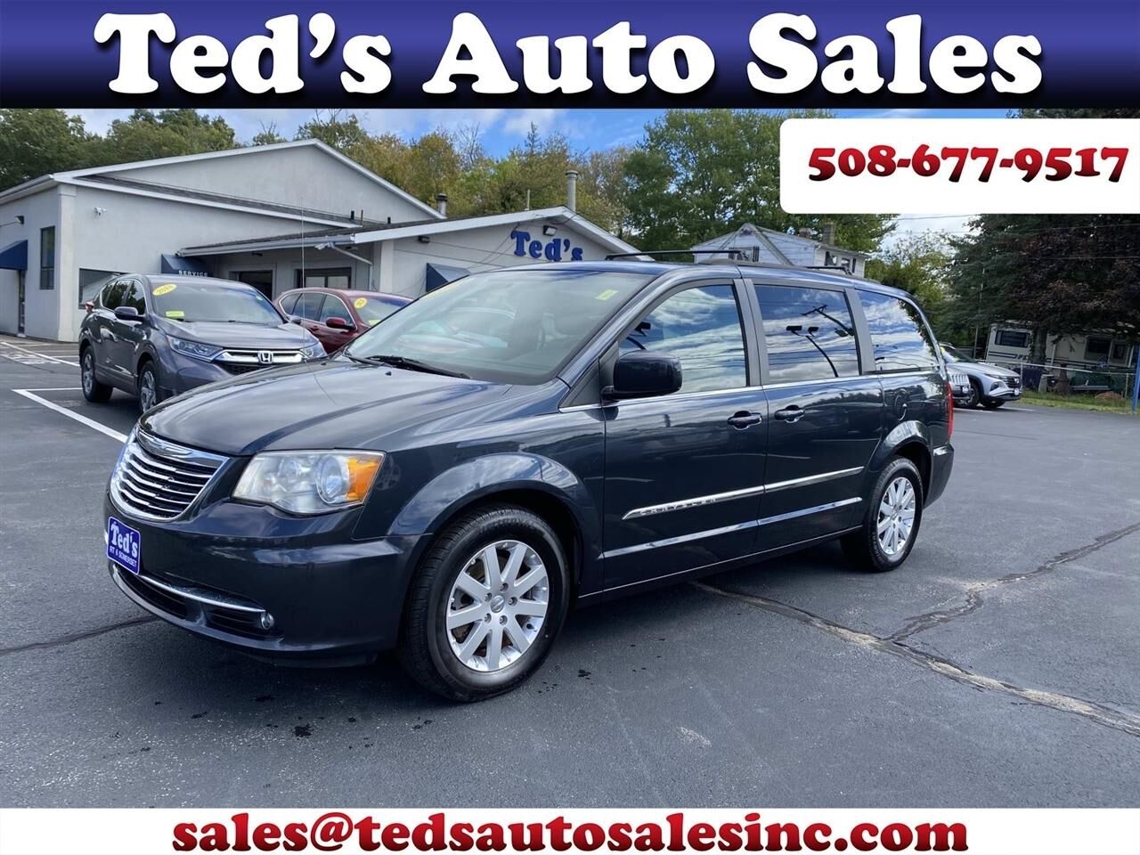2014 CHRYSLER Town and Country