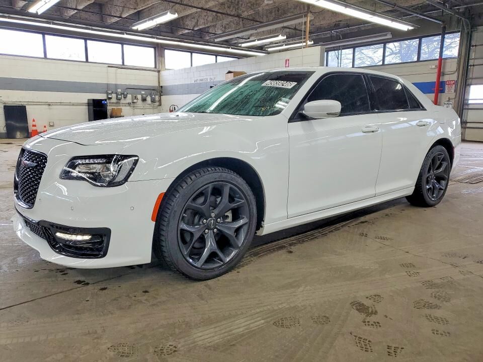 2023 CHRYSLER 300