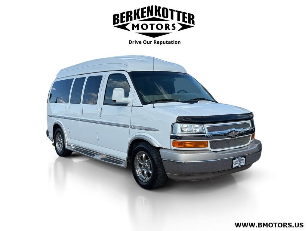 2011 CHEVROLET Express