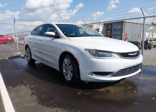 2015 CHRYSLER 200
