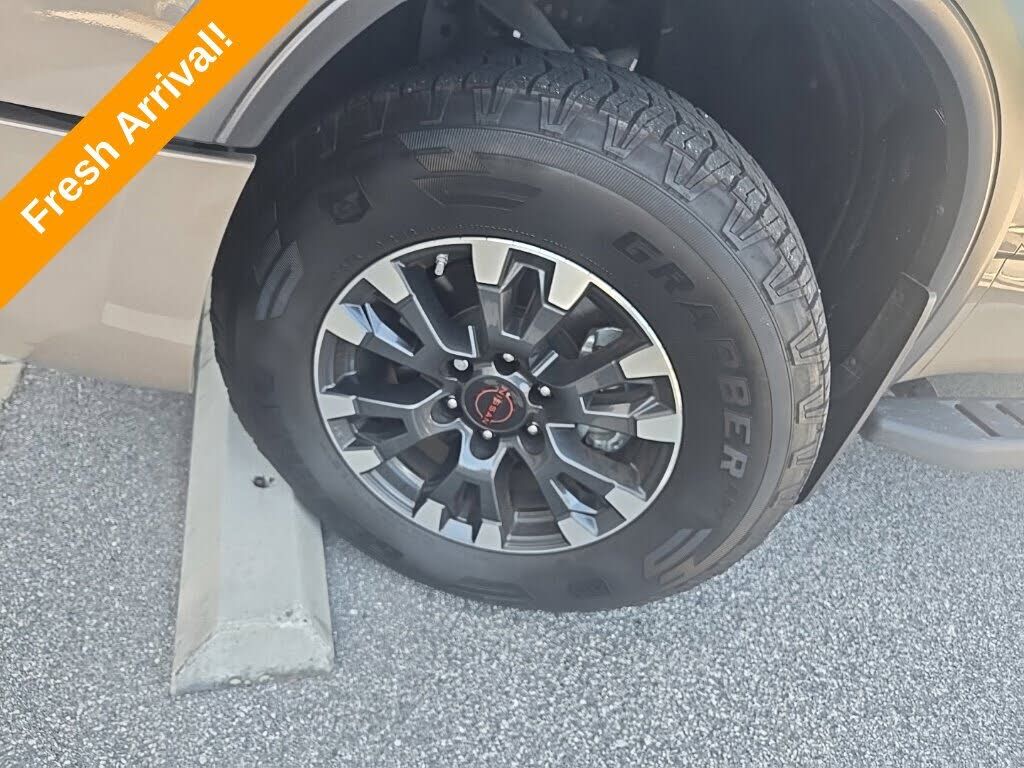 2024 NISSAN Titan