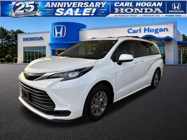 2024 TOYOTA Sienna