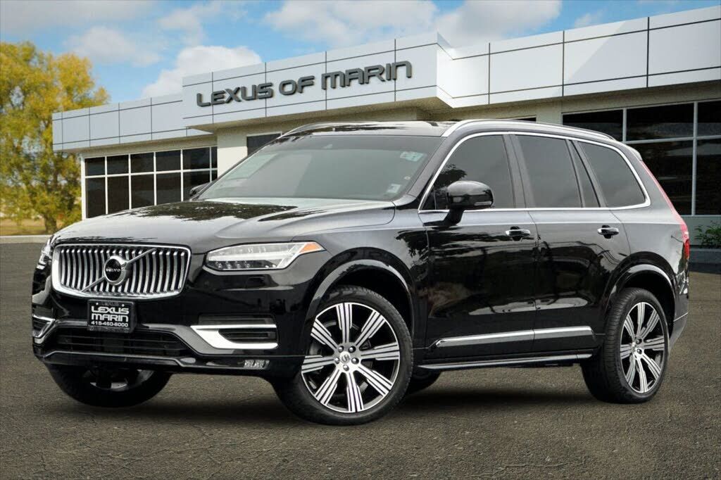 2021 VOLVO XC90