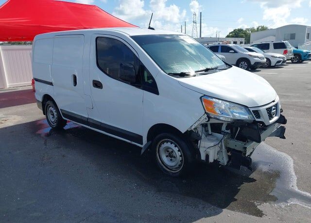 2016 NISSAN NV200