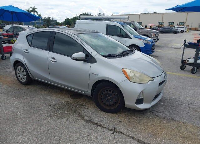 2012 TOYOTA Prius