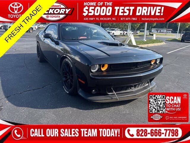 2016 DODGE Challenger