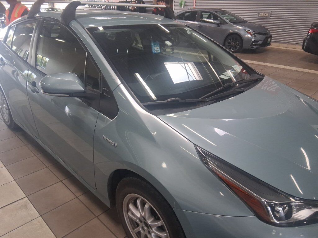 2022 TOYOTA PRIUS