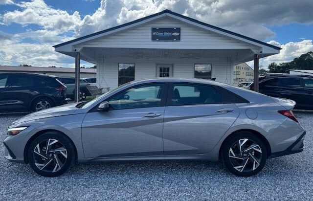 2025 HYUNDAI Elantra