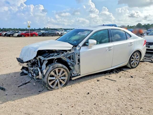 2016 LEXUS IS