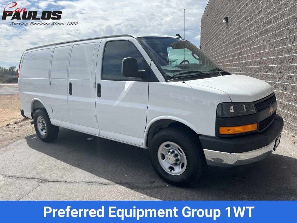 2025 CHEVROLET Express
