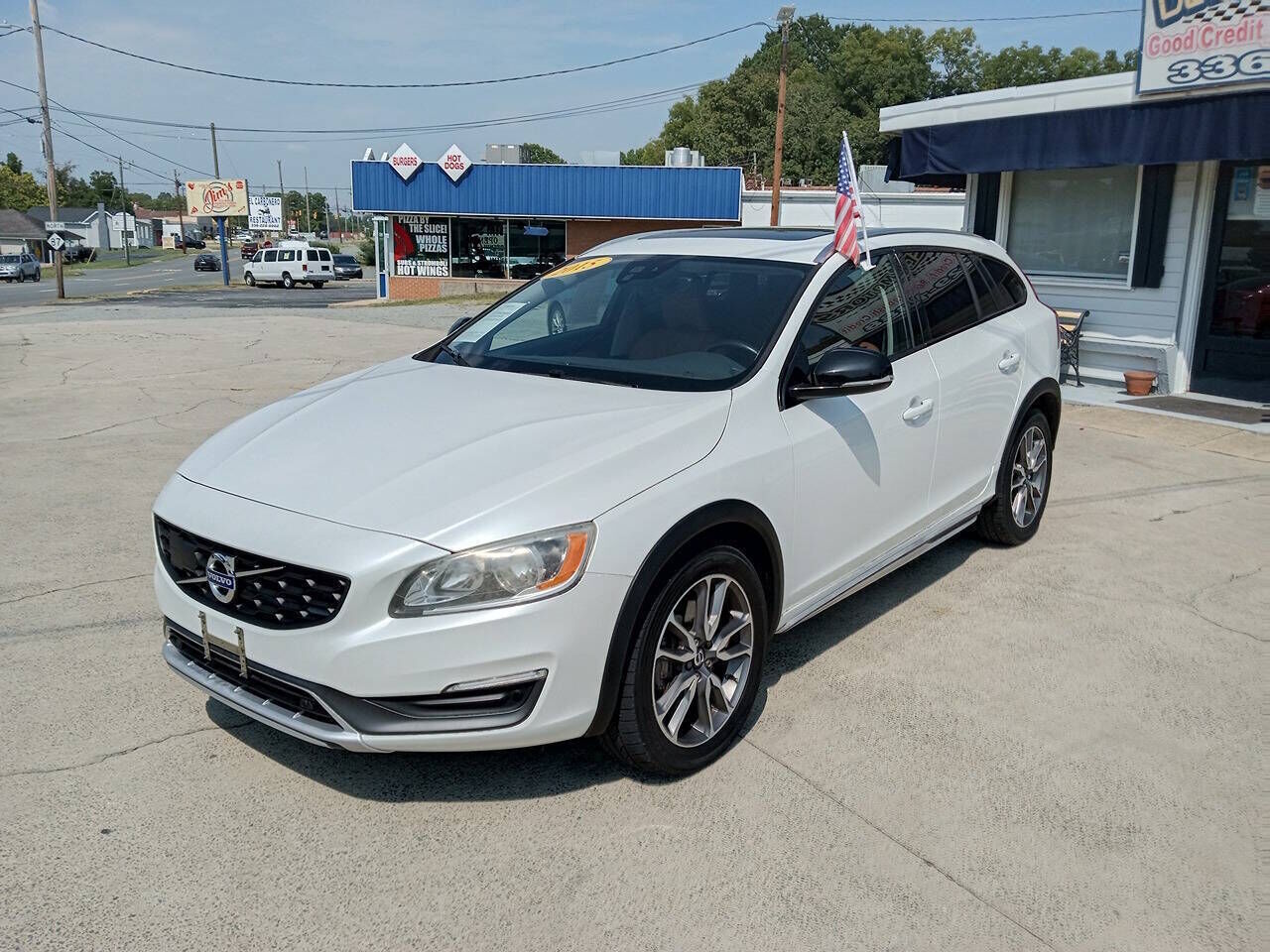 2015 VOLVO V60