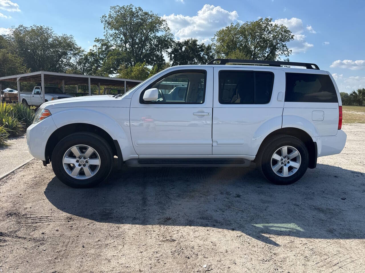 2012 NISSAN Pathfinder