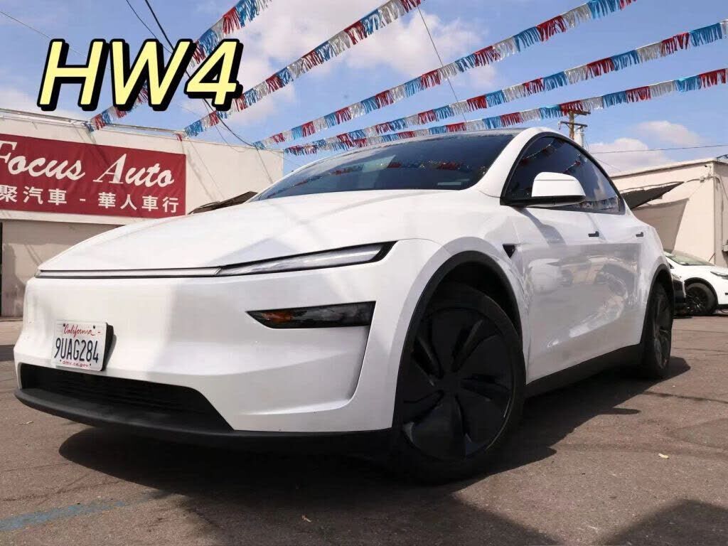 2026 TESLA Model Y