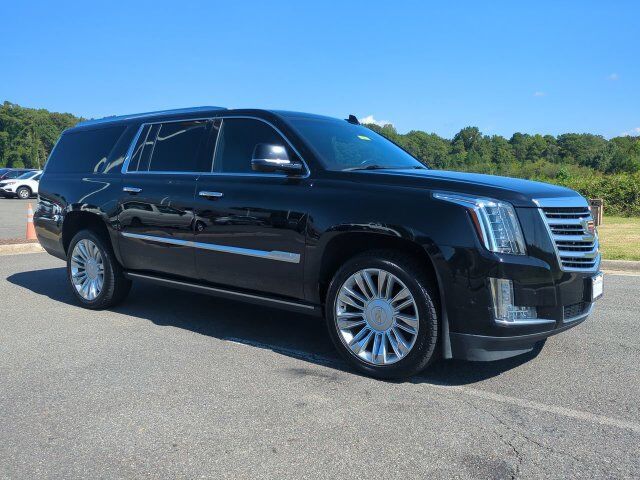 2019 CADILLAC Escalade ESV