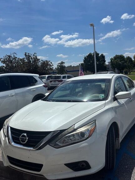 2017 NISSAN Altima