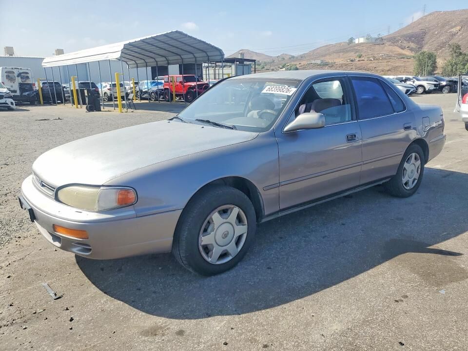 1995 TOYOTA Camry