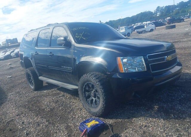 2013 CHEVROLET Suburban