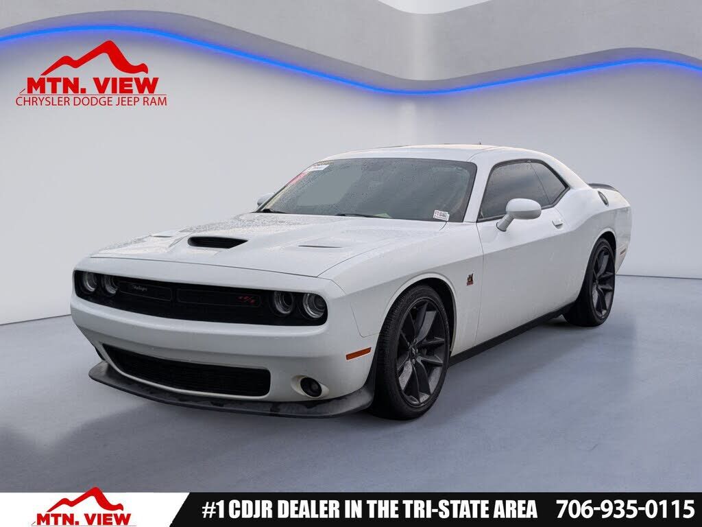 2019 DODGE Challenger