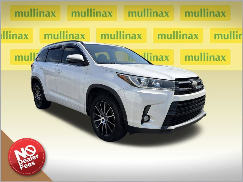 2017 TOYOTA Highlander