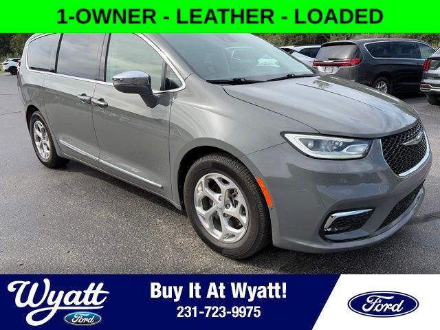 2022 CHRYSLER Pacifica