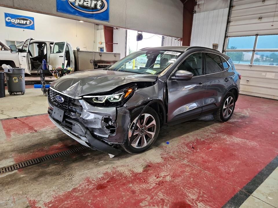 2024 FORD Escape