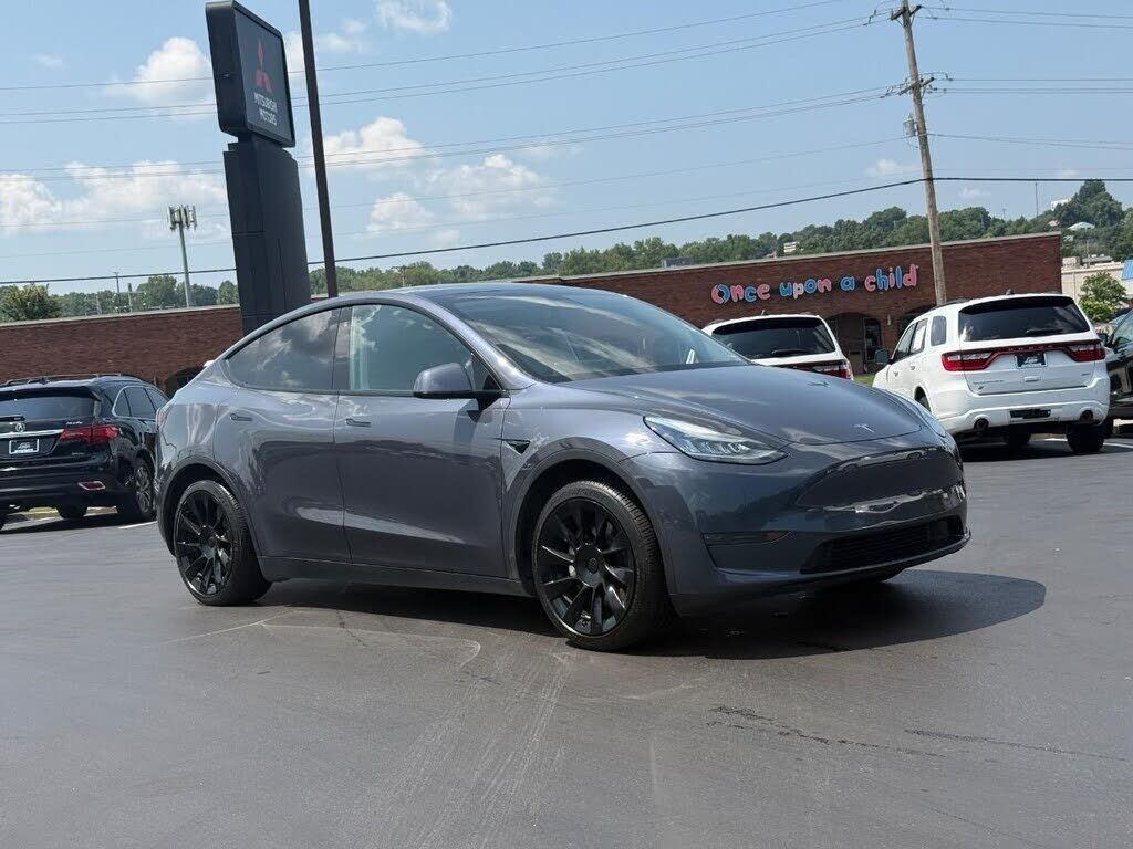 2020 TESLA Model Y
