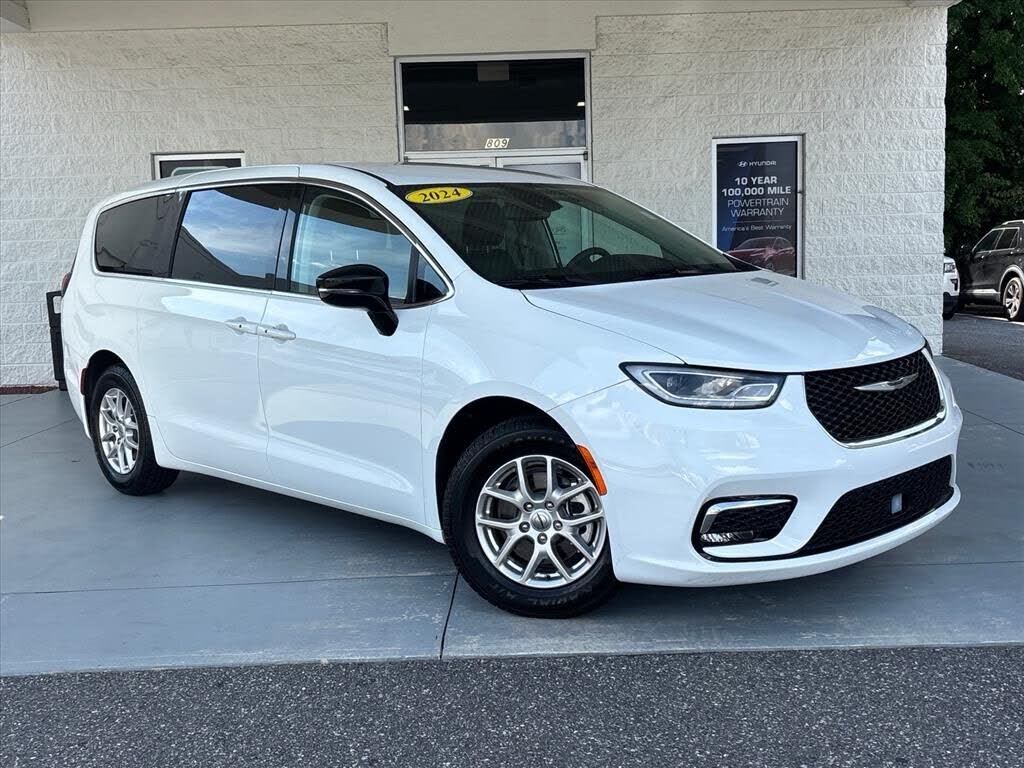 2024 CHRYSLER Pacifica
