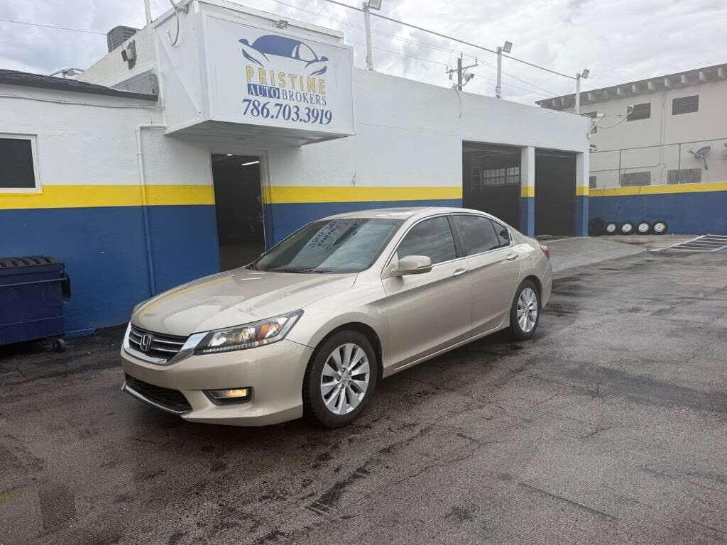 2013 HONDA Accord