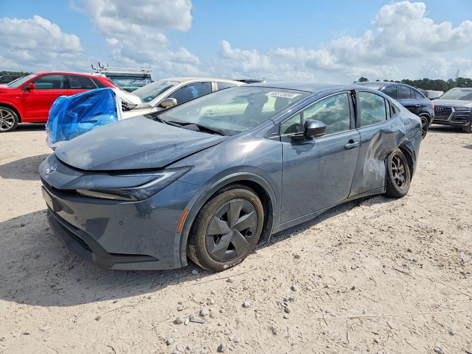 2024 TOYOTA PRIUS