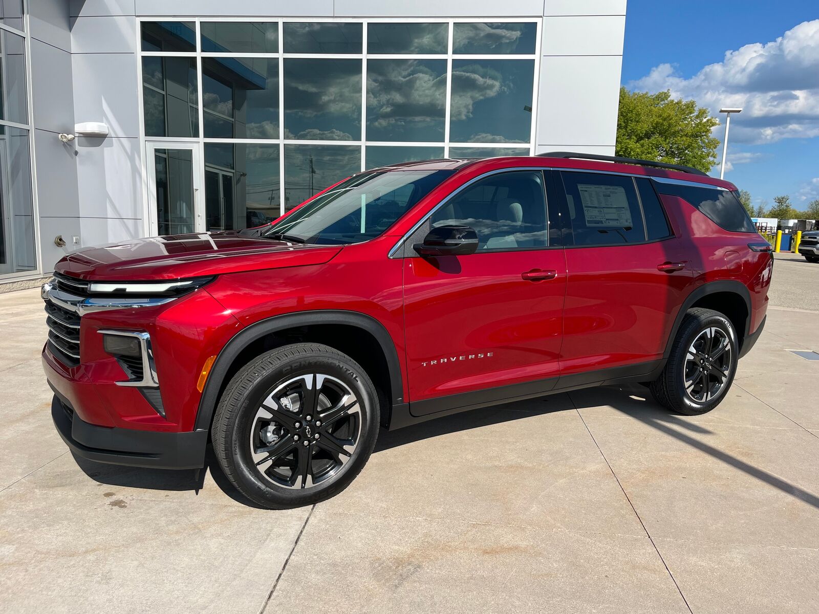 2027 CHEVROLET Traverse