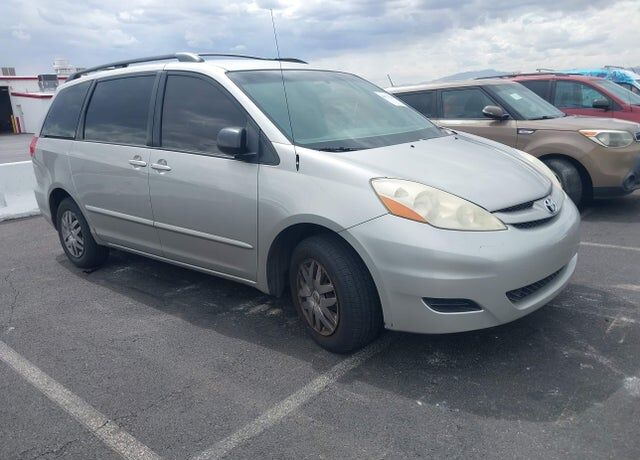 2008 TOYOTA Sienna