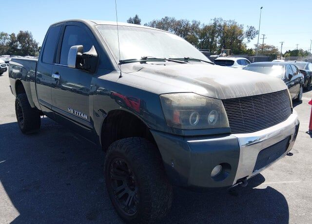 2005 NISSAN Titan