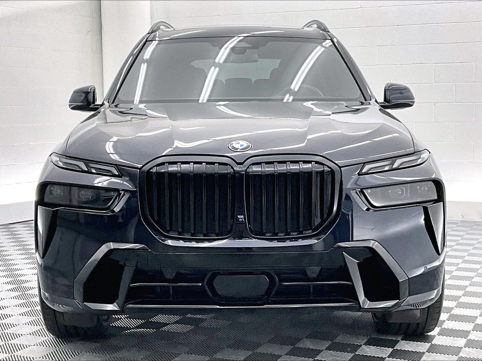 2025 BMW X7