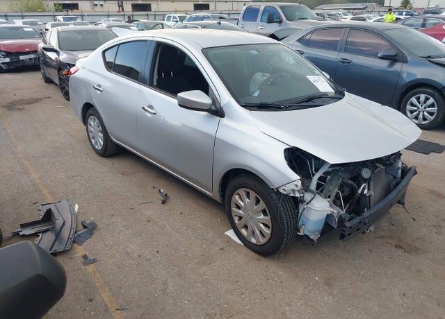 2018 NISSAN Versa
