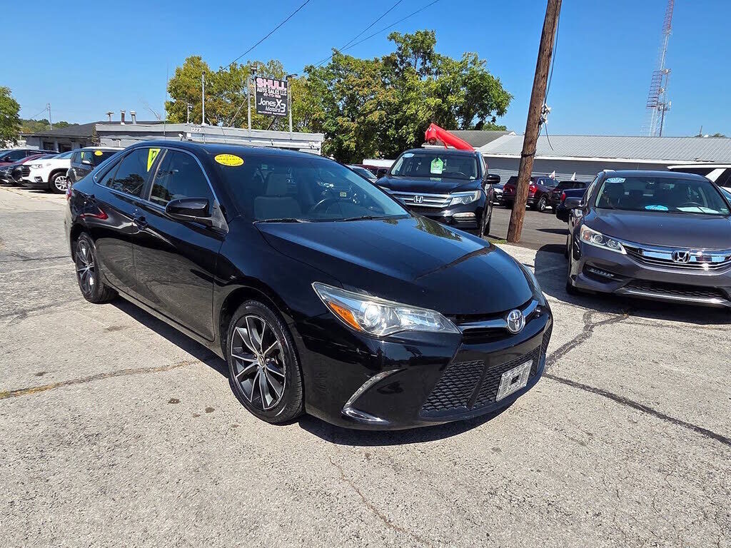 2016 TOYOTA Camry
