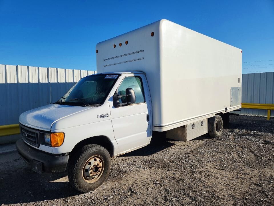 2005 FORD E-450