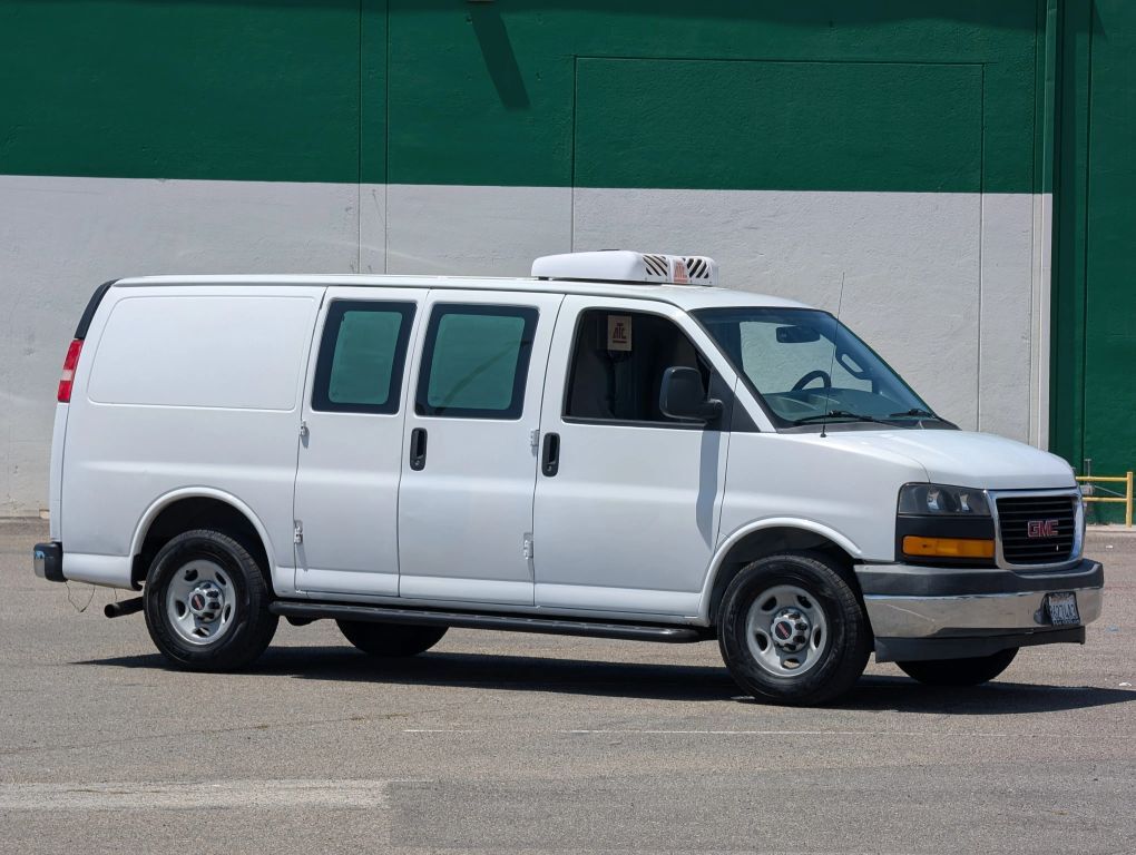 2017 GMC Savana