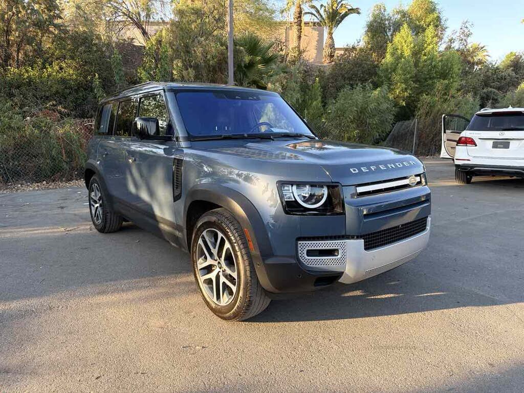 2022 LAND ROVER Defender