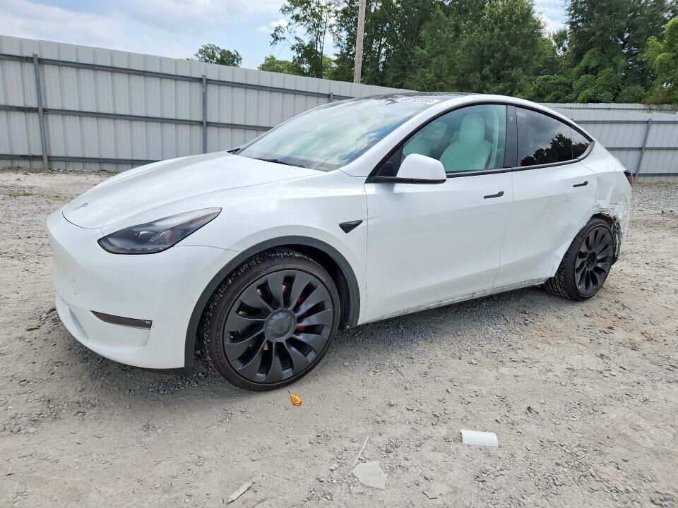 2022 TESLA Model Y