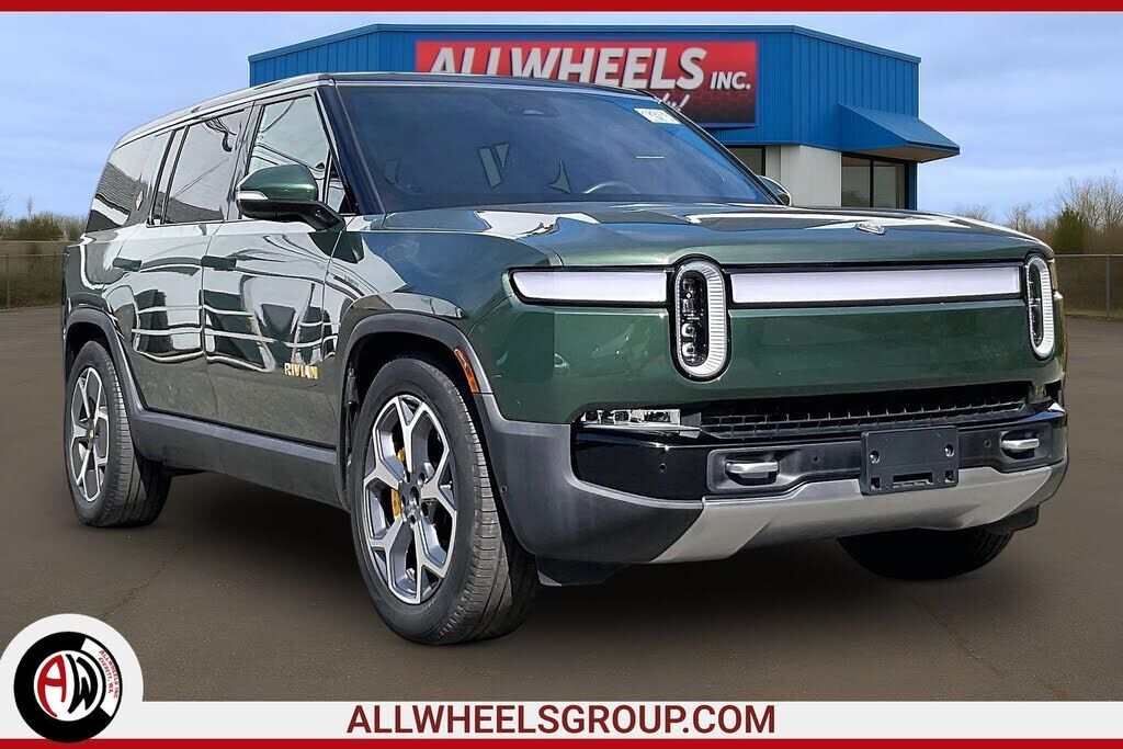 2024 RIVIAN R1S