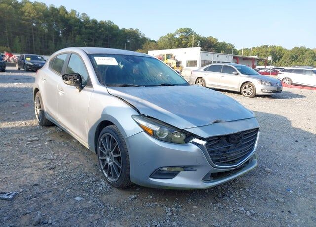 2017 MAZDA Mazda3