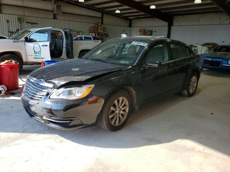 2013 CHRYSLER 200
