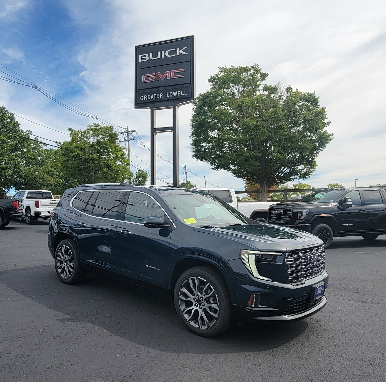 2027 GMC Acadia