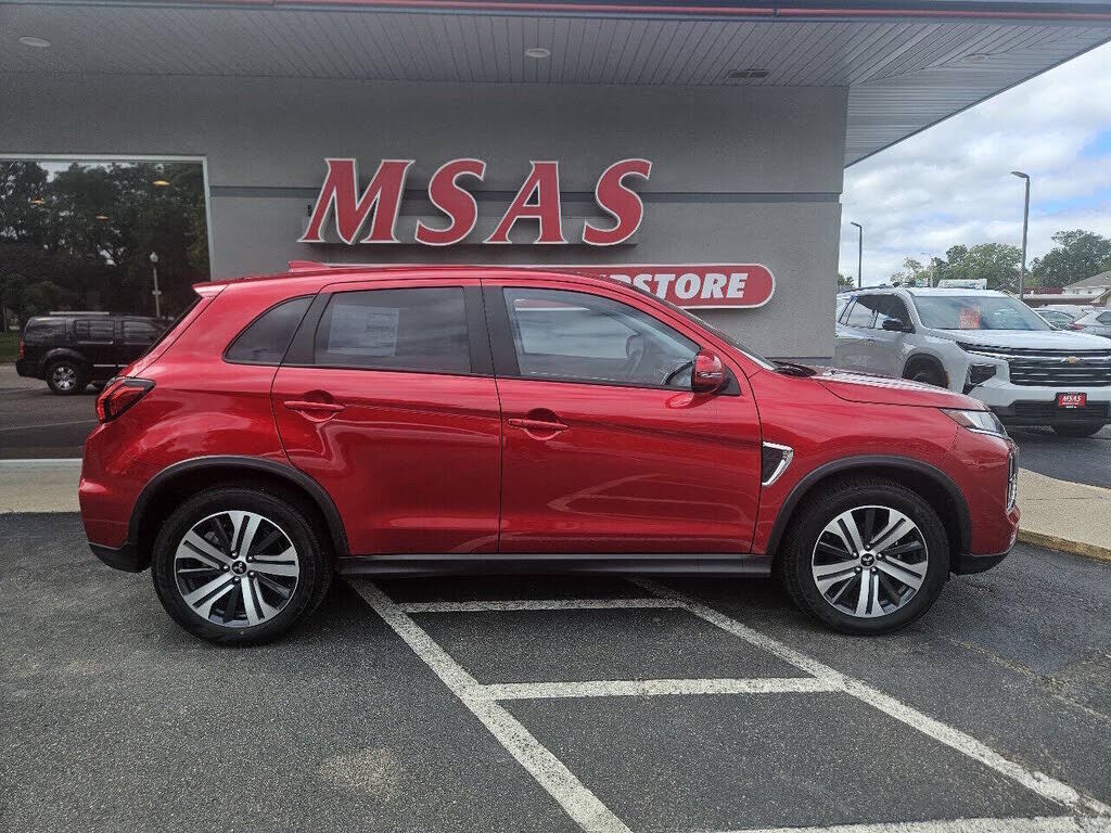 2025 MITSUBISHI Outlander Sport