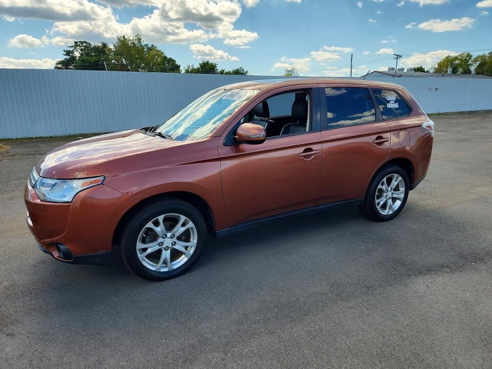 2014 MITSUBISHI Outlander