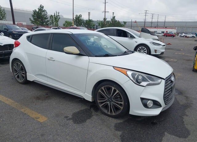 2017 HYUNDAI Veloster
