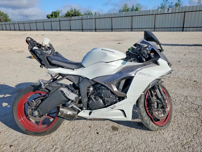 2024 KAWASAKI Ninja